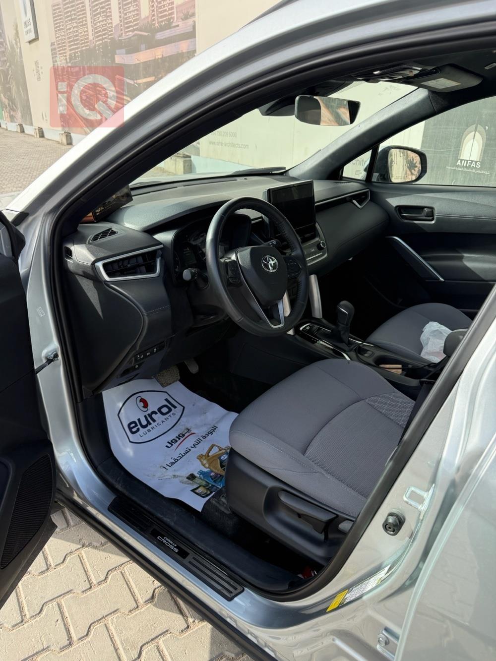 تۆیۆتا کۆرۆلا کرۆس